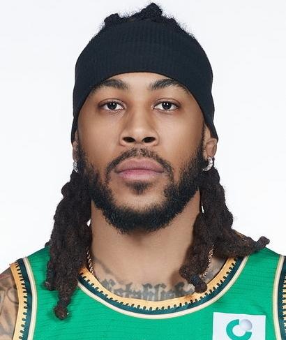  裁判场上失误频出，莫兰德遭犯规却由鄢手骐主罚；两分到手后瞬间取消，对手重获球权。 体育新闻 裁判场上失误频出，莫兰德遭犯规却由鄢手骐主罚；两分到手后瞬间取消，对手重获球权。 体育新闻