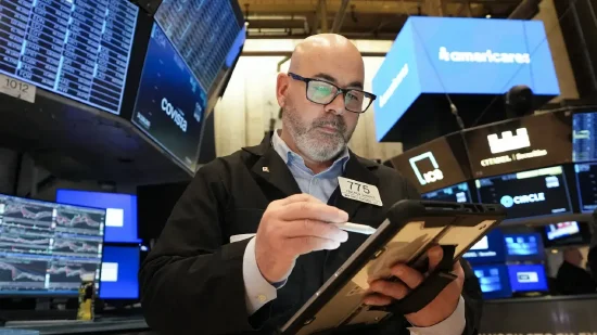  中东冲突进入新阶段，美股科技板块承压；能源市场波动加剧，投资者密切追踪最新动态。 股票财经 中东冲突进入新阶段，美股科技板块承压；能源市场波动加剧，投资者密切追踪最新动态。 股票财经 中东冲突进入新阶段，美股科技板块承压；能源市场波动加剧，投资者密切追踪最新动态。 股票财经