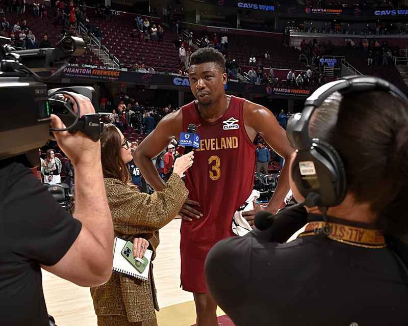  替补席的奇兵觉醒：托马斯·布莱恩特如何成为骑士内线的秘密武器？ 体育新闻 替补席的奇兵觉醒：托马斯·布莱恩特如何成为骑士内线的秘密武器？ 体育新闻