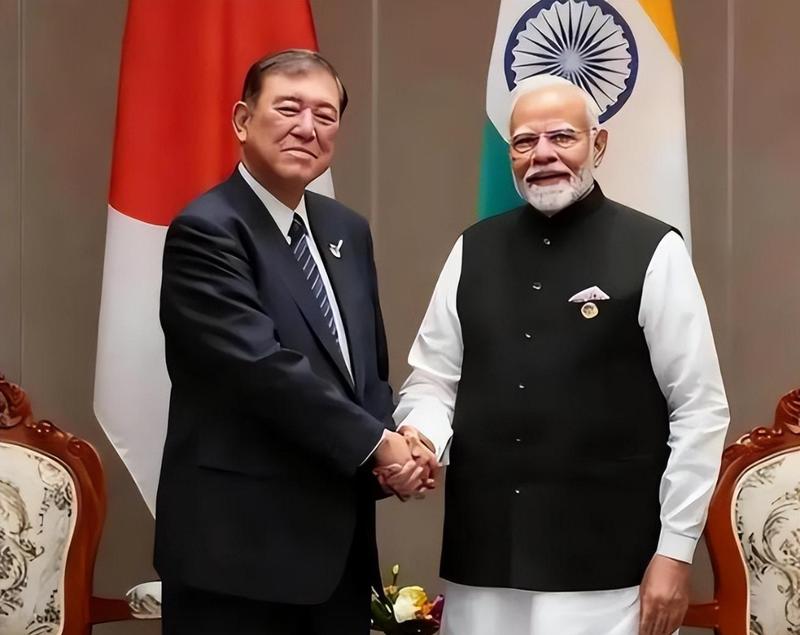  当咖喱遇见味噌汤：一个东京便利店店长的真实烦恼 新闻 当咖喱遇见味噌汤：一个东京便利店店长的真实烦恼 新闻