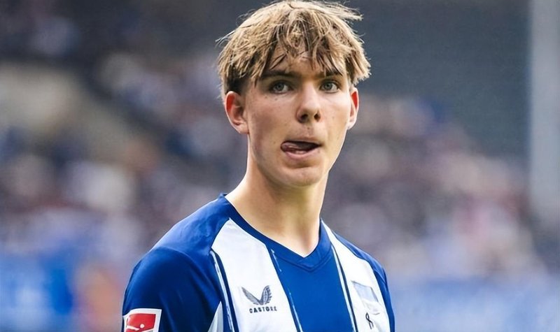  【深度复盘】德国新克罗斯技术图谱解析：16岁神童如何撬动欧洲转会格局 体育新闻 【深度复盘】德国新克罗斯技术图谱解析：16岁神童如何撬动欧洲转会格局 体育新闻