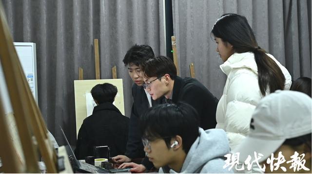  技术赋能下的红色传承：54幅红军烈士画像背后的精密工艺 文化旅游