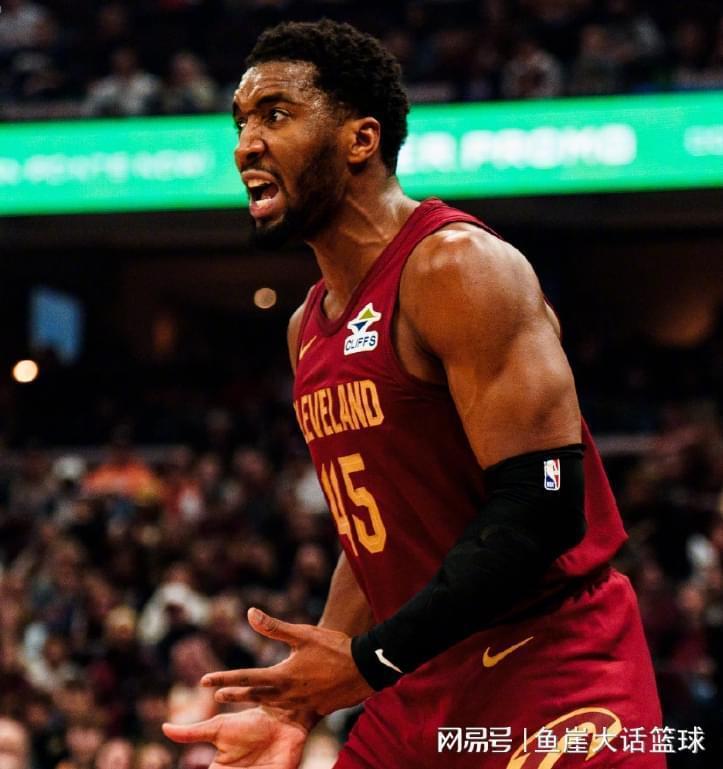  深度拆解：骑士赢球背后的三分危机与两大核心的技术进化 体育新闻